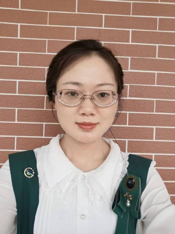 Lily的第一张照片--菏泽相亲服务中心