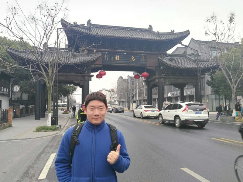 秋风秋雨的第一张照片--菏泽相亲服务中心
