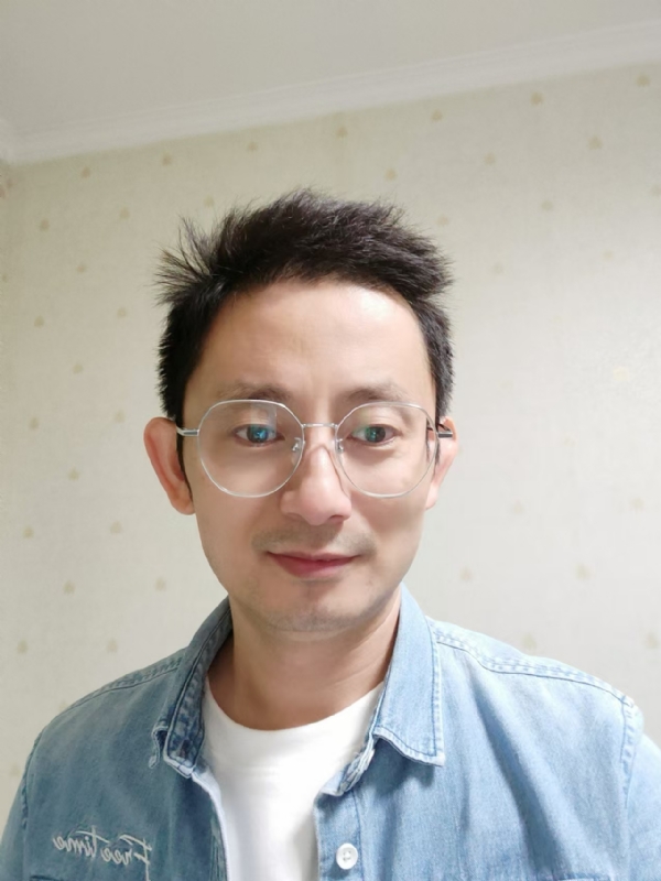 飘逸的第二张照片--菏泽相亲服务中心