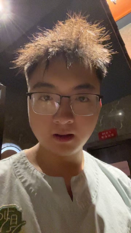 成熟稳重的男士的第一张照片--菏泽相亲服务中心