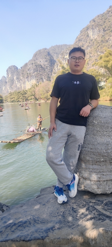 受过伤的狼的第三张照片--菏泽相亲服务中心