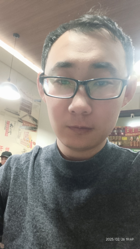 黑黑一笑的第一张照片--菏泽相亲服务中心