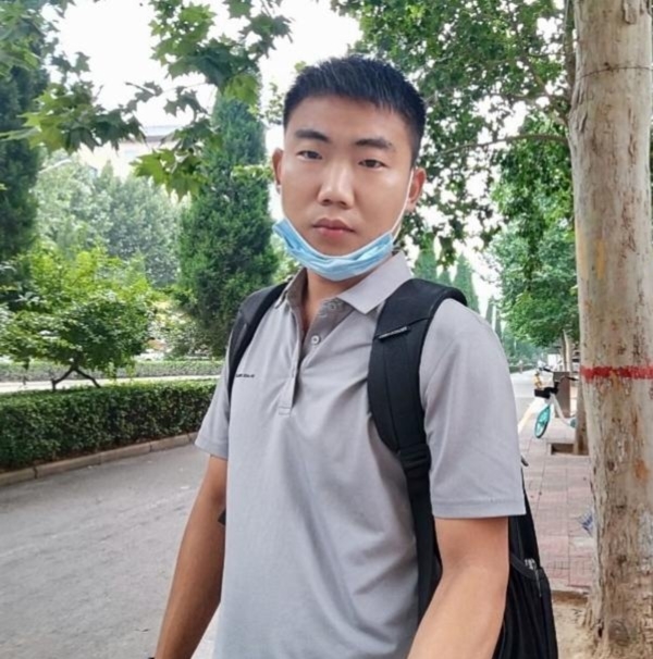 90年男征婚的第一张照片--菏泽相亲服务中心