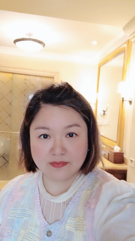 衎静玲瓏的第二张照片--菏泽相亲服务中心