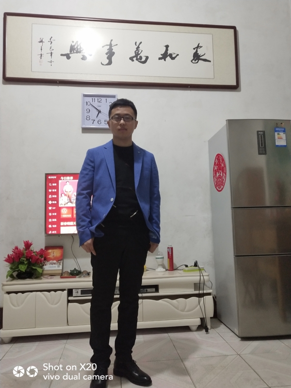 孤独的狼的第一张照片--菏泽相亲服务中心