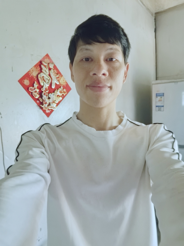 夏风微凉的第一张照片--菏泽相亲服务中心