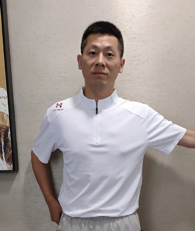红旗下长大的第一张照片--菏泽相亲服务中心