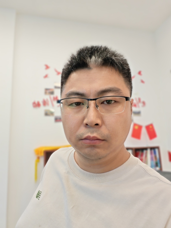 苦海寻舟的第一张照片--菏泽相亲服务中心
