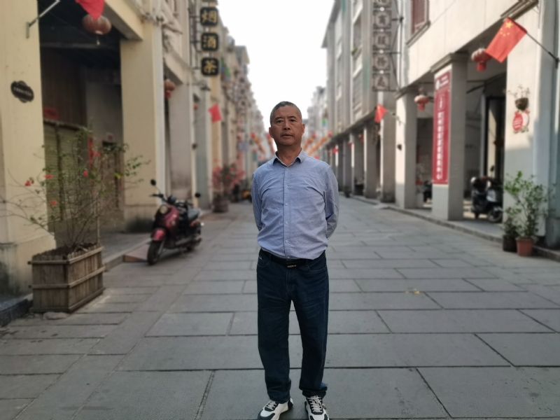 一粒尘埃的第一张照片--菏泽相亲服务中心