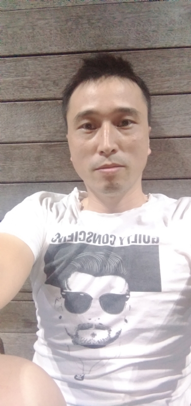 笑看一切的第一张照片--菏泽相亲服务中心
