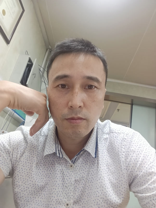笑看一切的第三张照片--菏泽相亲服务中心