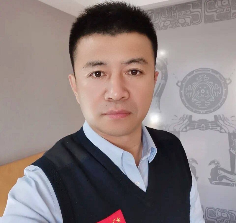 生在红旗下的第二张照片--菏泽相亲服务中心