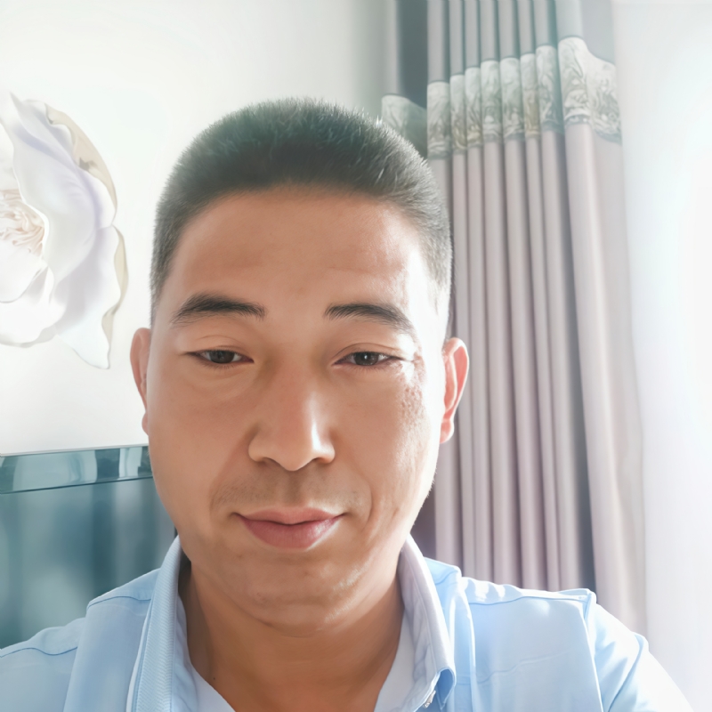 雨中漫步的第一张照片--菏泽相亲服务中心