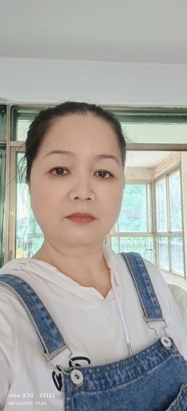 小巧玲珑的第一张照片--菏泽相亲服务中心