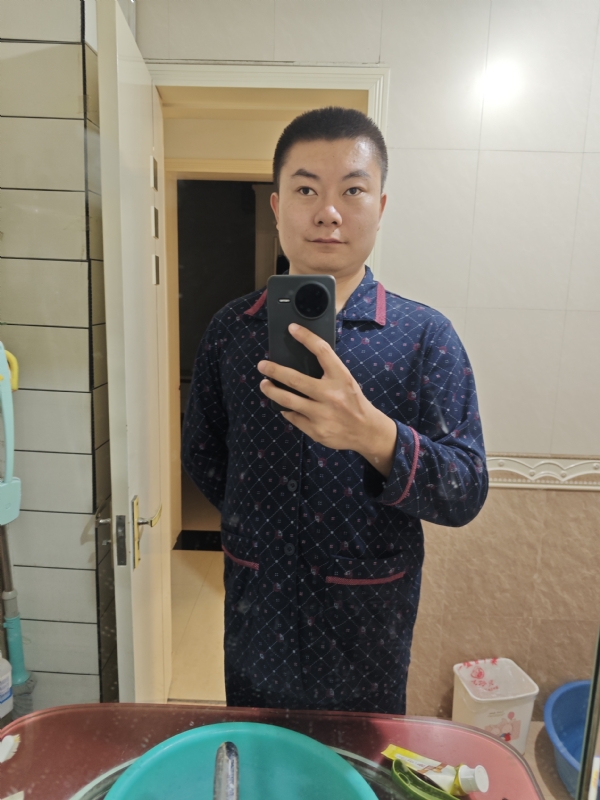 迷迷糊糊的第一张照片--菏泽相亲服务中心