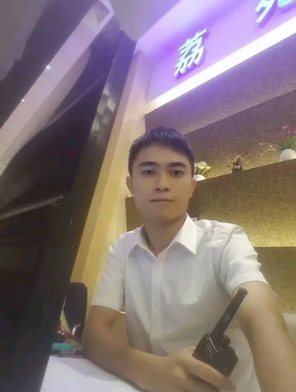 小叶的第二张照片--菏泽相亲服务中心