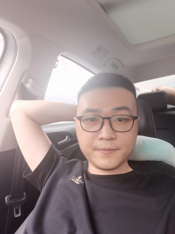 JingY的第一张照片--菏泽相亲服务中心