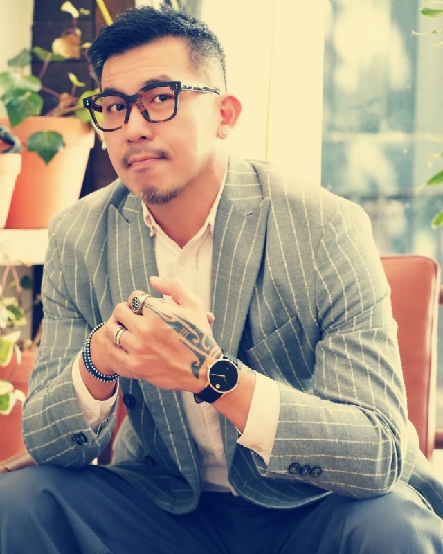 晚风渡半舟的第一张照片--菏泽相亲服务中心