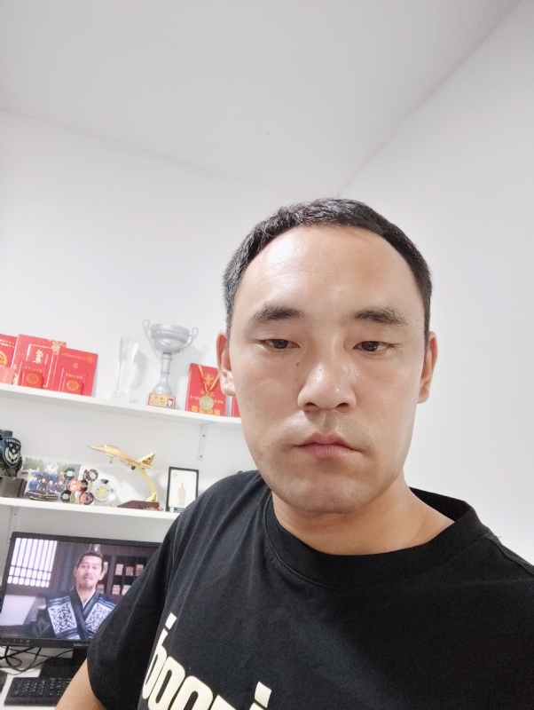 91年的第三张照片--菏泽相亲服务中心