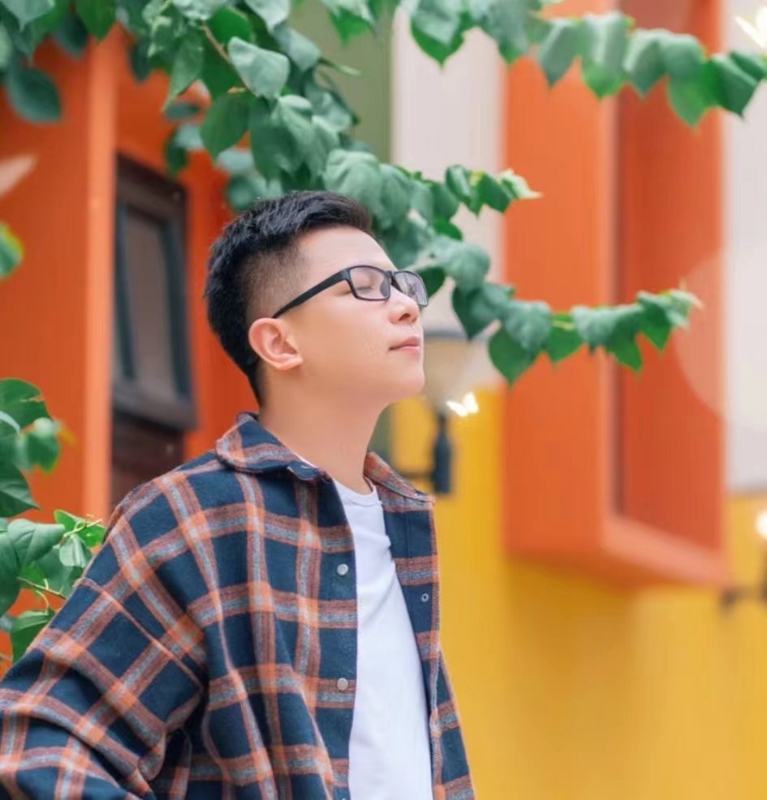 版本之子的第一张照片--菏泽相亲服务中心